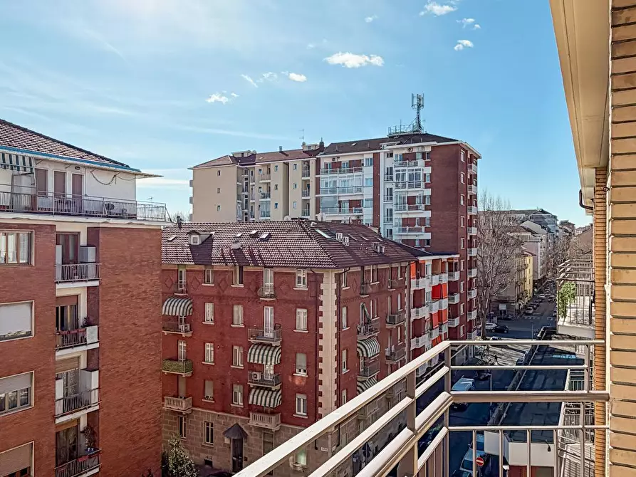 Immagine 10 di Appartamento in affitto  in Via Sondrio a Torino