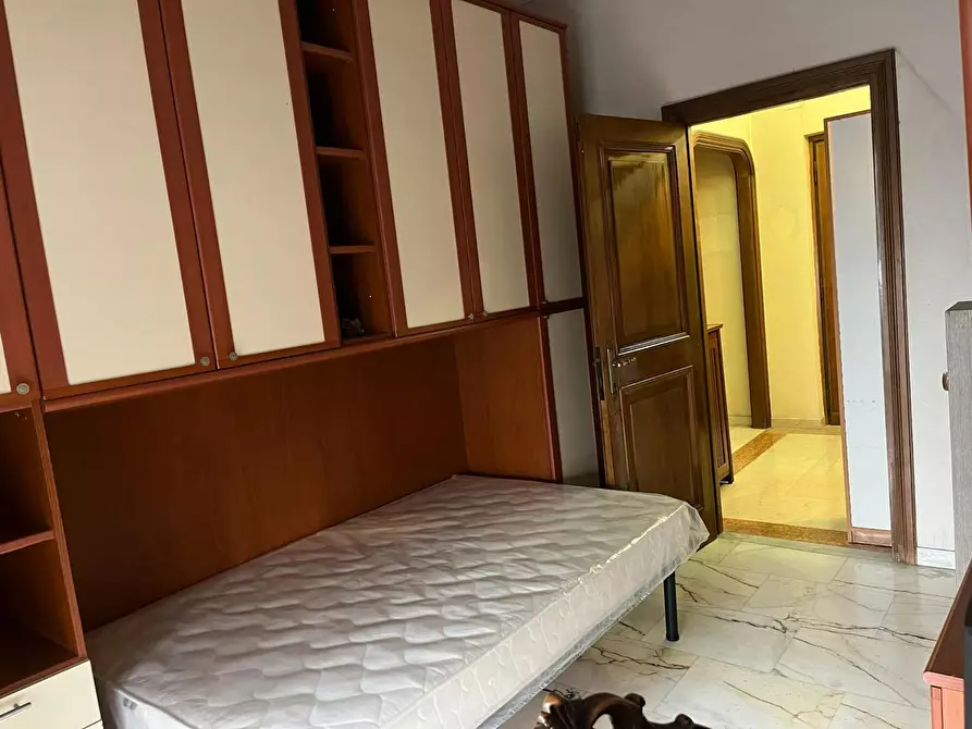 Immagine 3 di Camera in affitto  in Via Ogliastra a Roma