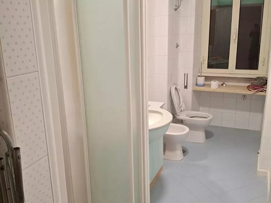 Immagine 10 di Camera in affitto  in Via Ivrea a Roma