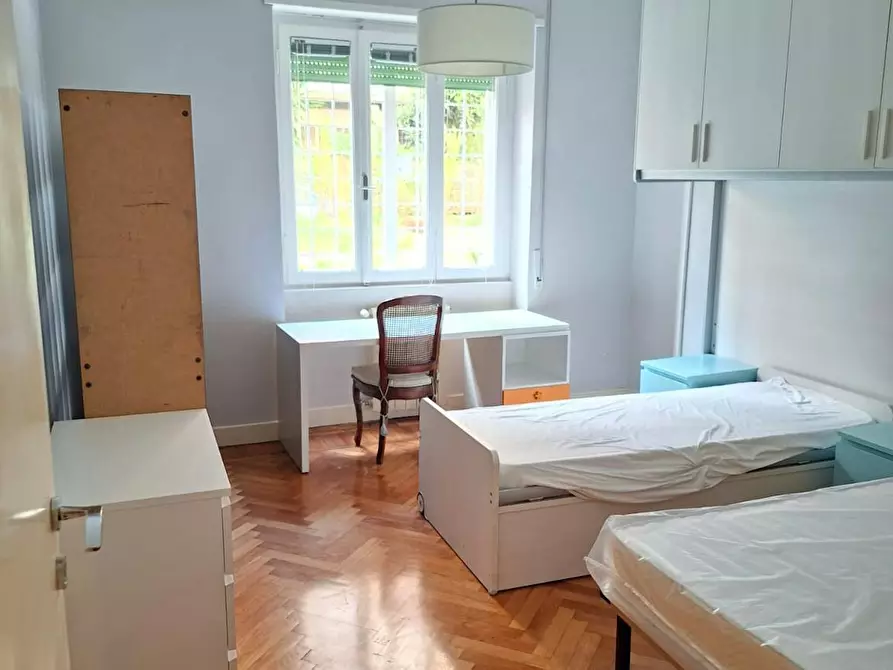 Immagine 2 di Camera in affitto  in Via Bassano del Grappa a Roma