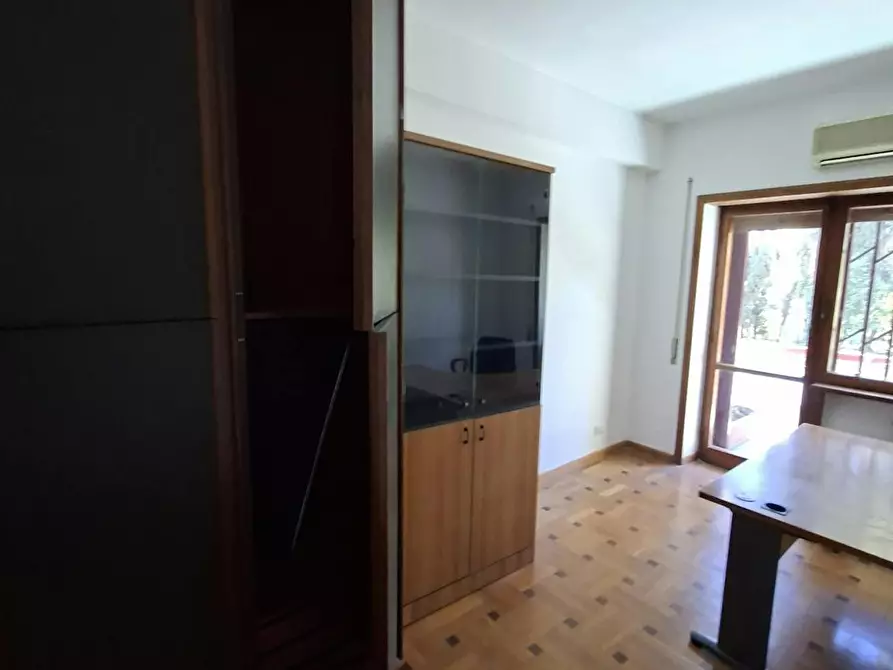 Immagine 10 di Camera in affitto  in Via Costantino Maes a Roma