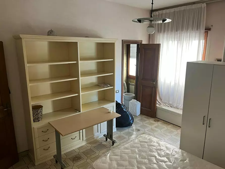 Immagine 2 di Camera in affitto  in Via Ogliastra a Roma