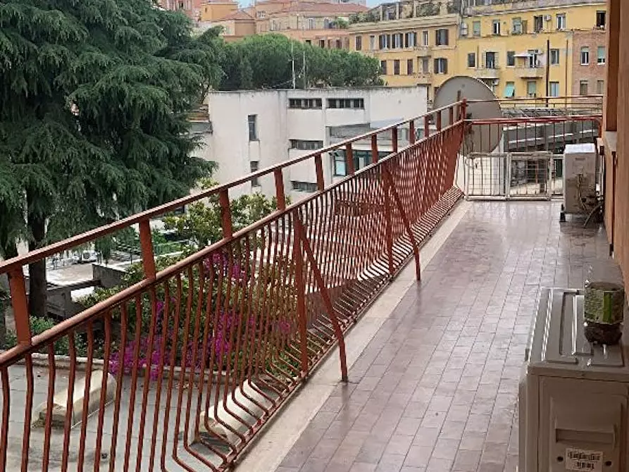 Immagine 4 di Camera in affitto  in Via Ogliastra a Roma