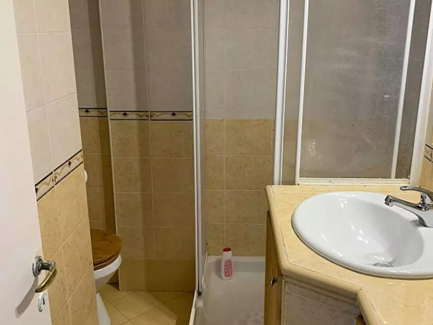 Immagine 1 di Camera in affitto  in Via dei Campi Flegrei a Roma