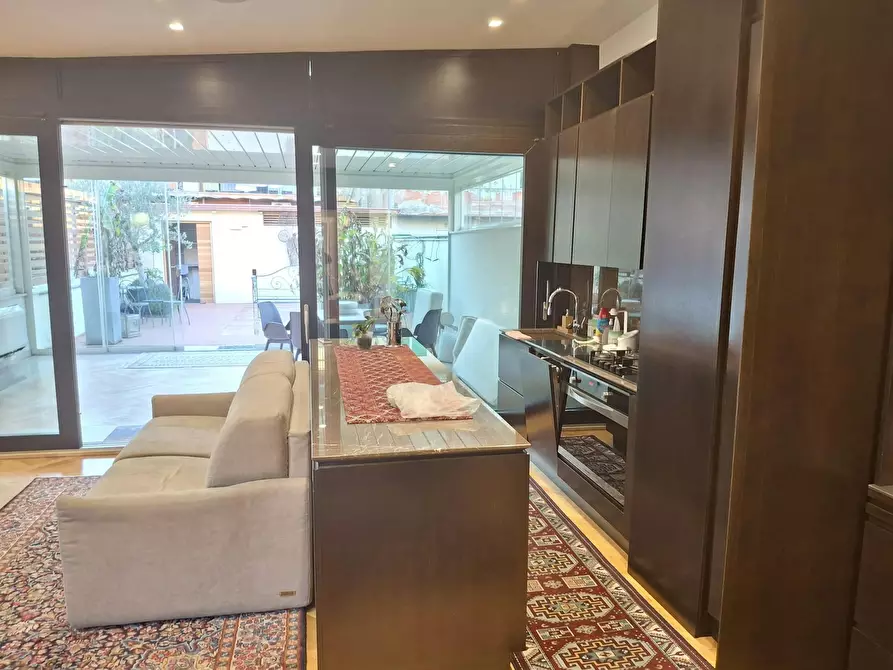 Immagine 2 di Appartamento in affitto  in Via Appia Nuova a Roma