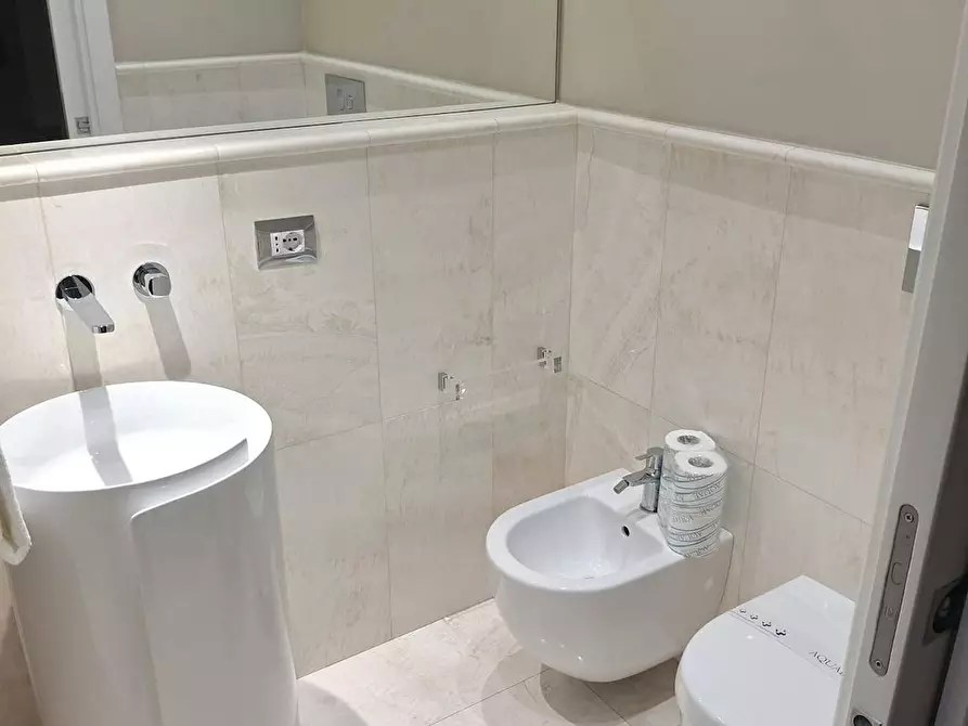 Immagine 8 di Appartamento in affitto  in Via Appia Nuova a Roma