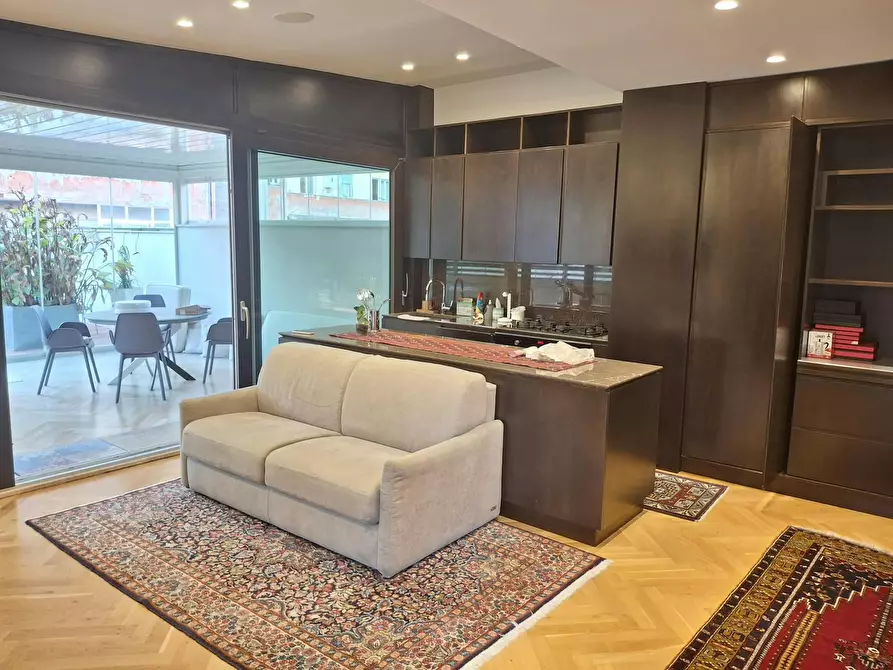 Immagine 1 di Appartamento in affitto  in Via Appia Nuova a Roma