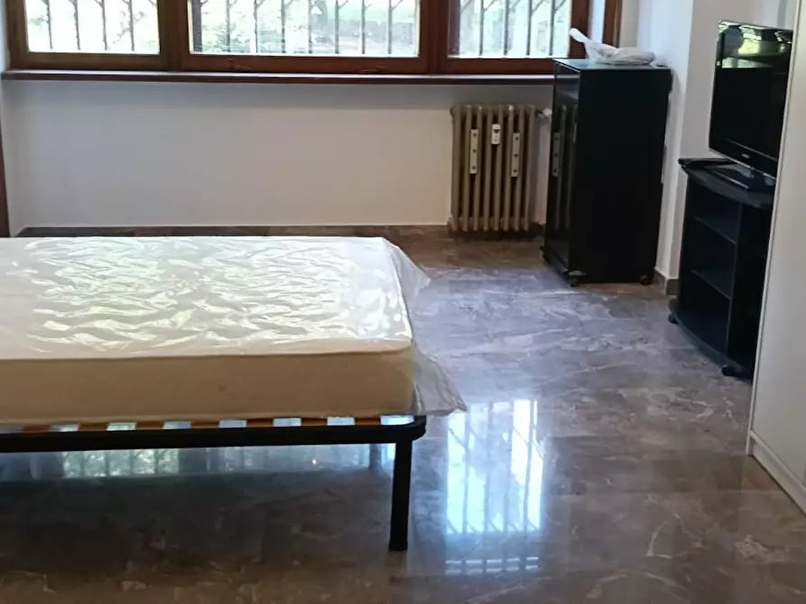 Immagine 2 di Camera in affitto  in Via Costantino Maes a Roma