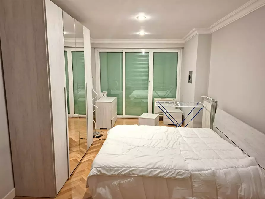 Immagine 5 di Camera in affitto  in Via Bassano del Grappa a Roma
