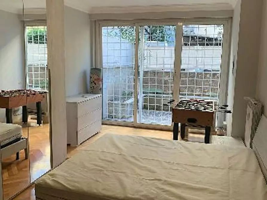 Immagine 2 di Camera in affitto  in Via Bassano del Grappa a Roma