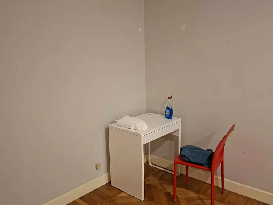 Immagine 2 di Camera in affitto  in Via Bassano del Grappa a Roma