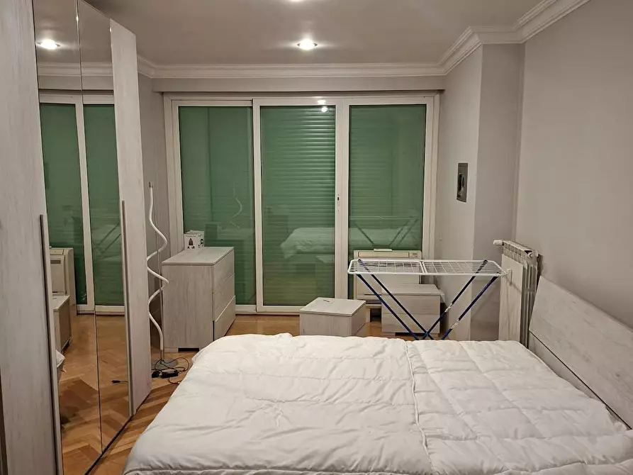 Immagine 8 di Camera in affitto  in Via Bassano del Grappa a Roma