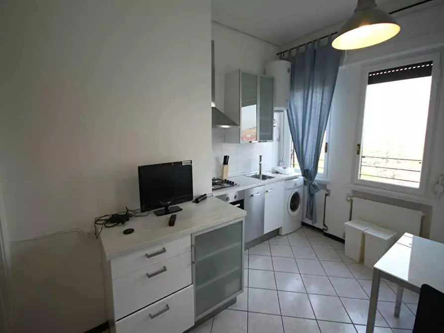 Immagine 5 di Camera in affitto  in Piazza Carlo Stuparich a Milano