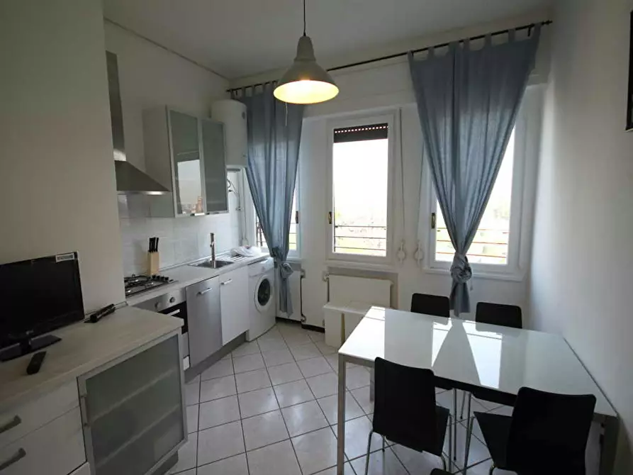 Immagine 4 di Camera in affitto  in Piazza Carlo Stuparich a Milano