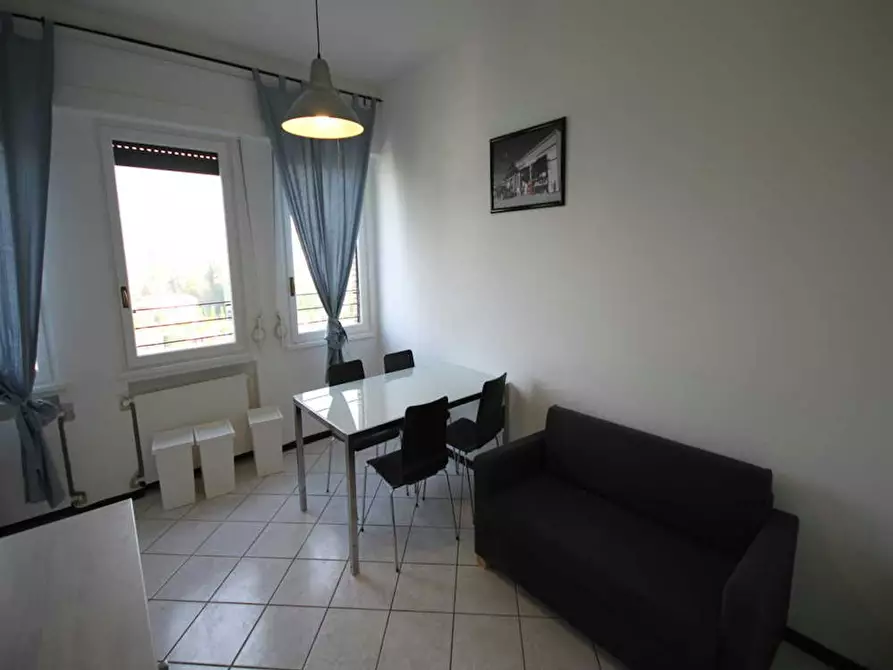 Immagine 2 di Camera in affitto  in Piazza Carlo Stuparich a Milano