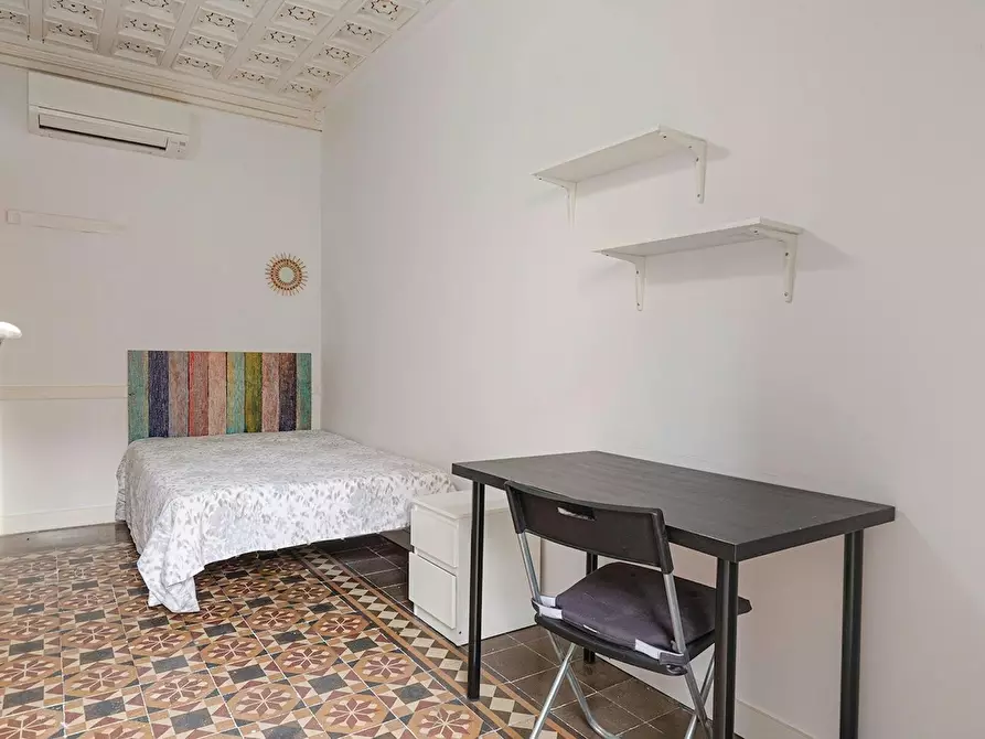 Immagine 2 di Camera in affitto  in Carrer de Santa Anna a Barcelona