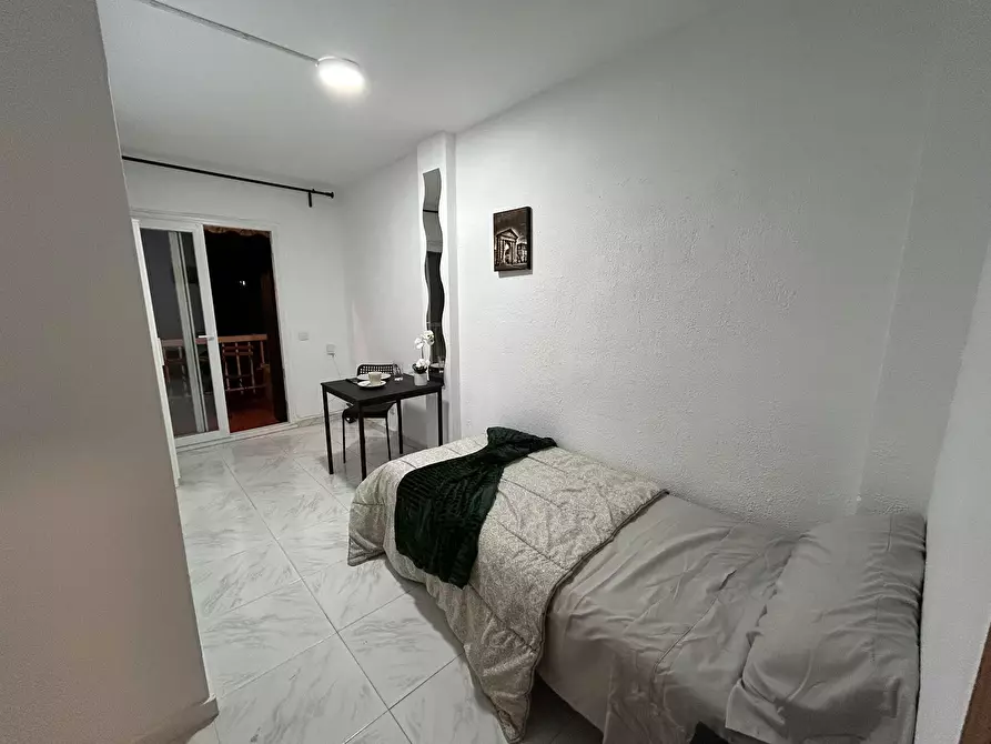 Immagine 1 di Camera in affitto  in Avenida de los Estados a Fuenlabrada