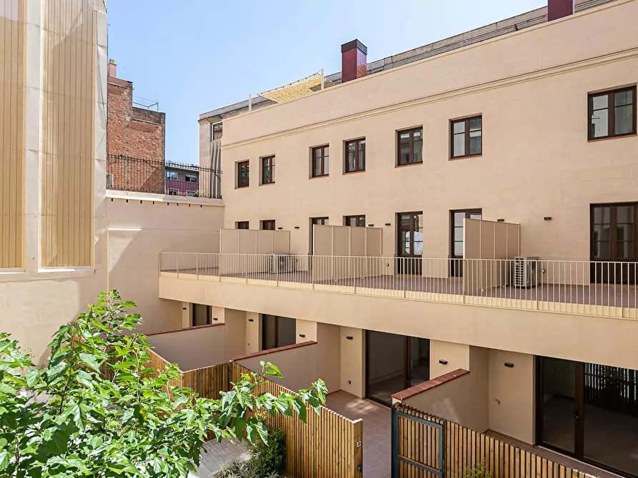 Immagine 6 di Appartamento in affitto  in Carrer d'en Xuclà a Barcelona