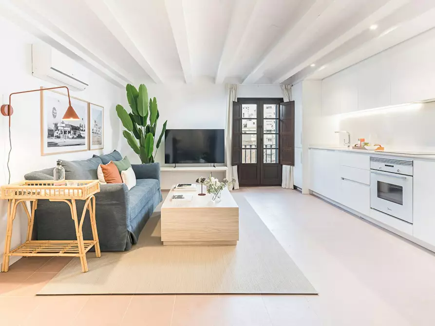 Immagine 4 di Appartamento in affitto  in Carrer d'en Xuclà a Barcelona