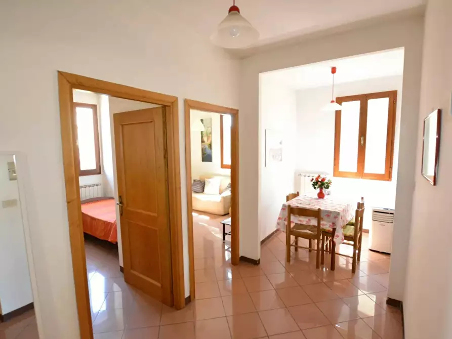 Immagine 10 di Appartamento in affitto  in Via dei Neri a Firenze