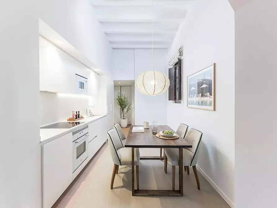 Immagine 5 di Appartamento in affitto  in Carrer d'en Xuclà a Barcelona