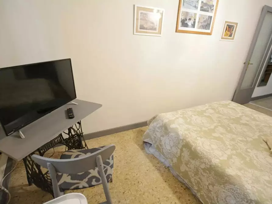 Immagine 5 di Appartamento in affitto  in Via di Mezzo a Firenze