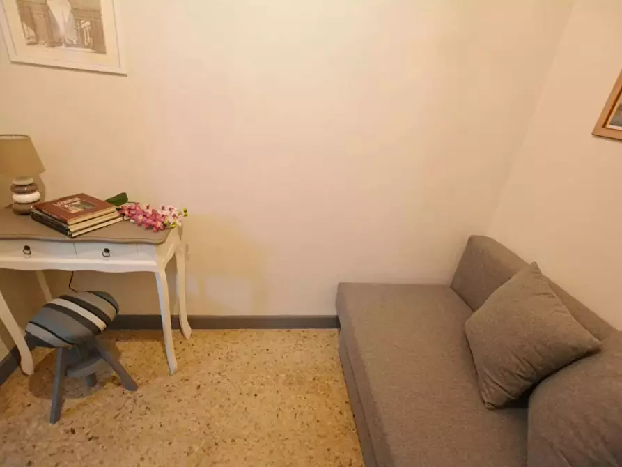 Immagine 8 di Appartamento in affitto  in Via di Mezzo a Firenze