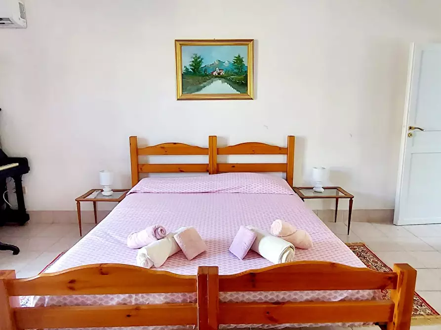 Immagine 5 di Camera in affitto  in Via Argenteria a Palermo