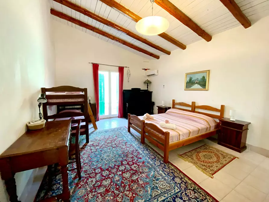 Immagine 2 di Camera in affitto  in Via Argenteria a Palermo