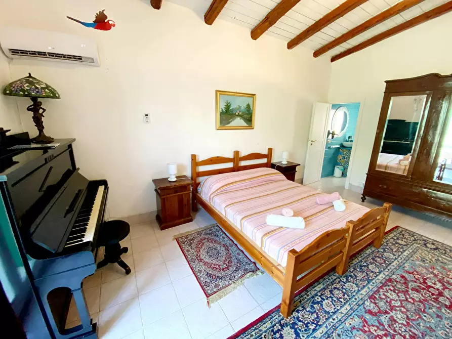 Immagine 9 di Camera in affitto  in Via Argenteria a Palermo