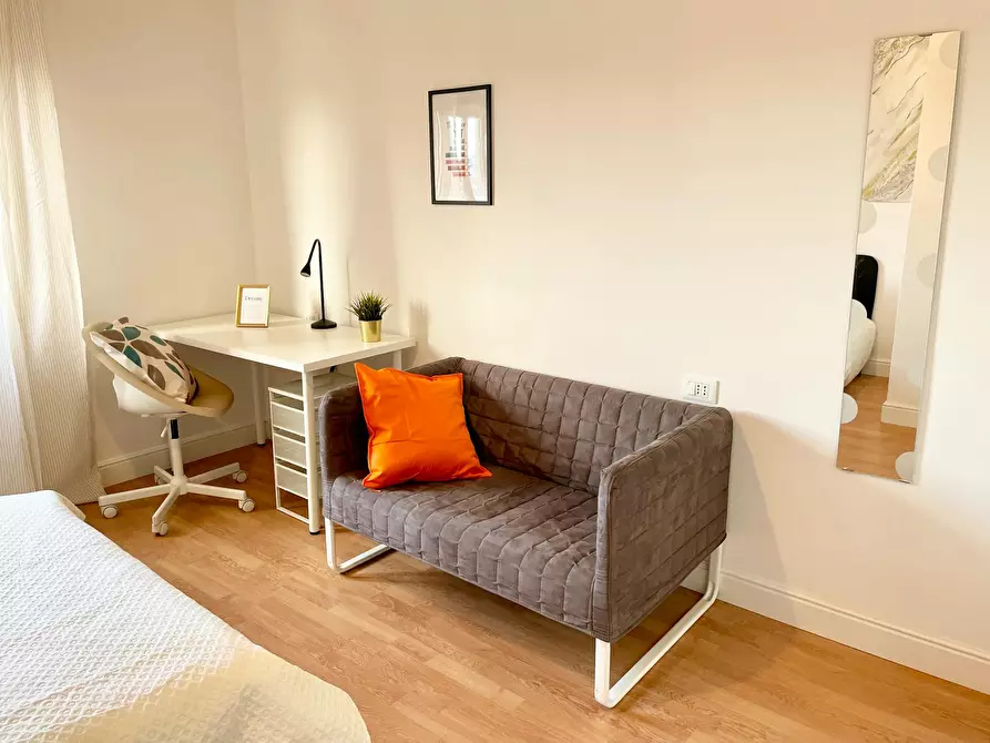 Immagine 2 di Camera in affitto  in Via Piero Puccioni a Firenze