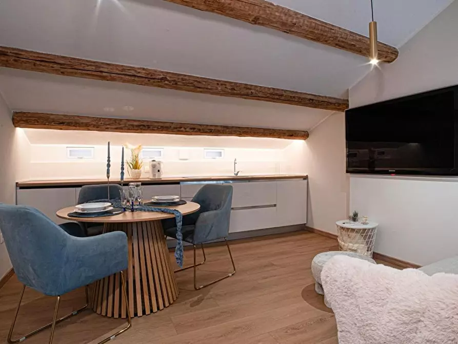 Immagine 2 di Appartamento in affitto  in Corso Vittorio Emanuele II a Pescara