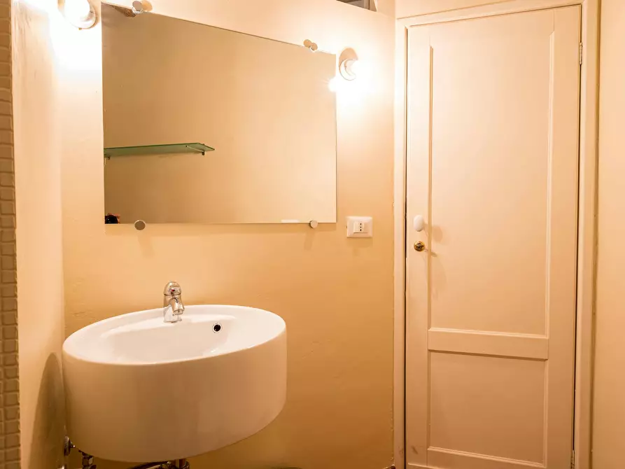 Immagine 7 di Appartamento in affitto  in Via Milano a Torino