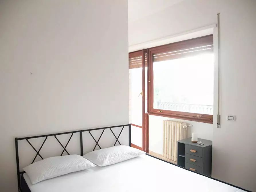 Immagine 1 di Camera in affitto  in Via Colle Di Mezzo a Roma