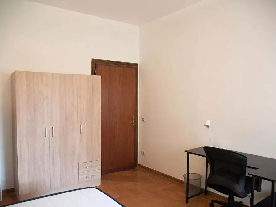 Immagine 4 di Camera in affitto  in Via Colle Di Mezzo a Roma