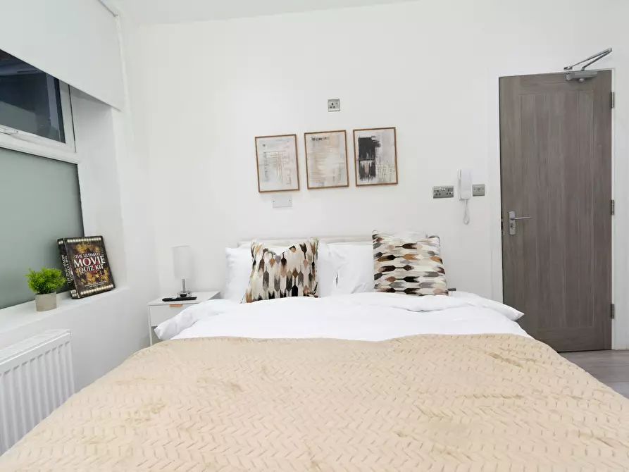 Immagine 7 di Appartamento in affitto  in Mitcham Road a Wandsworth