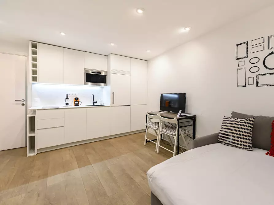 Immagine 5 di Appartamento in affitto  in Calle del Tesoro a Madrid