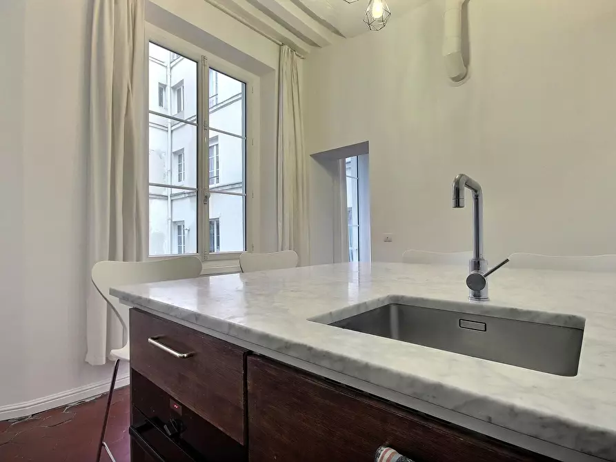 Immagine 9 di Appartamento in affitto  in Rue des Gravilliers a Paris 03