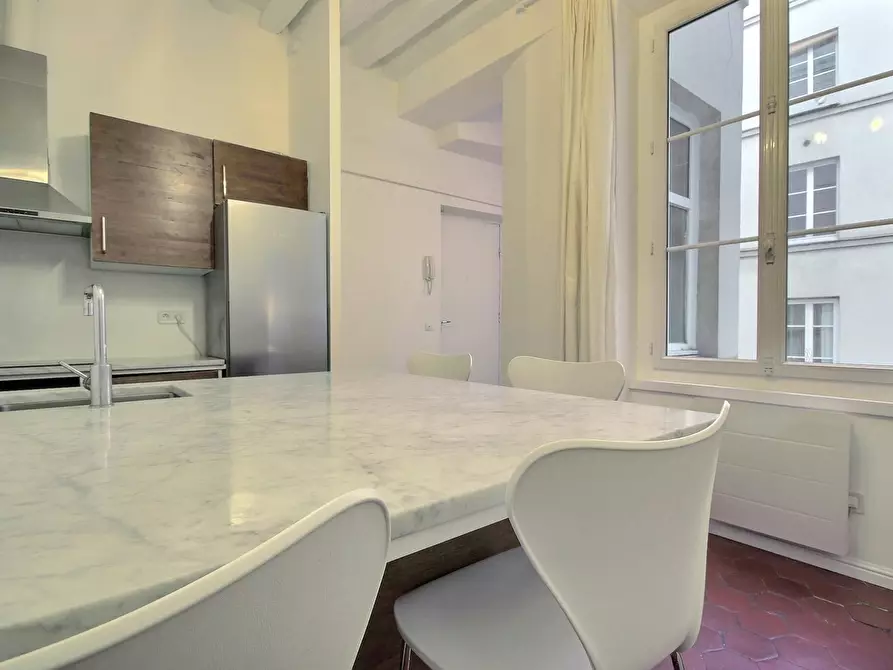 Immagine 10 di Appartamento in affitto  in Rue des Gravilliers a Paris 03