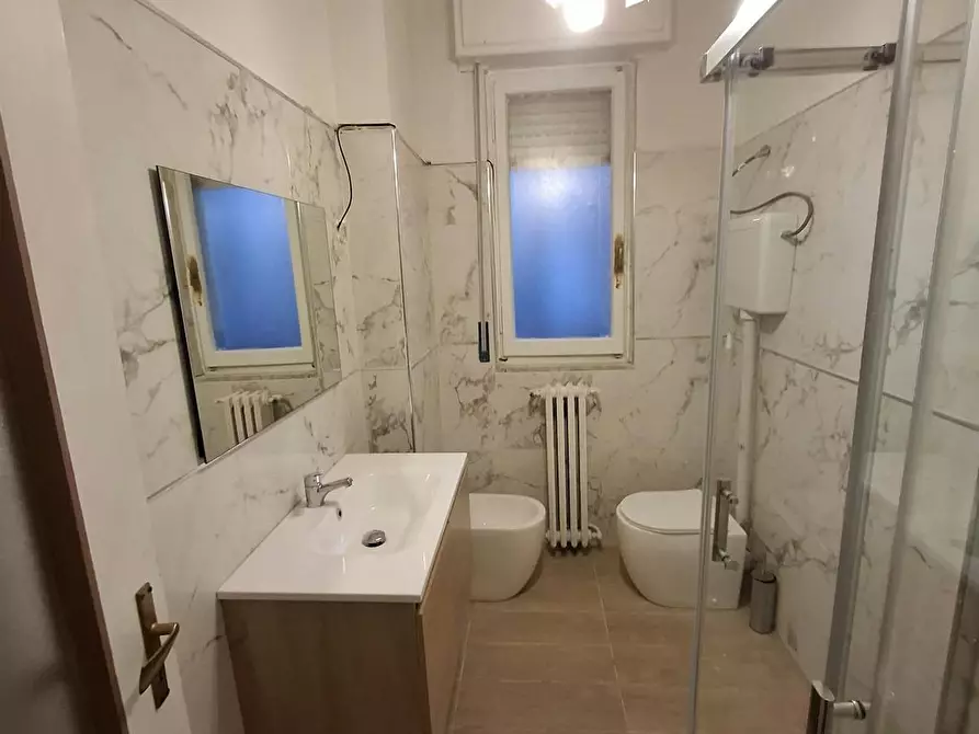 Immagine 4 di Camera in affitto  in Strada del Drosso a Torino