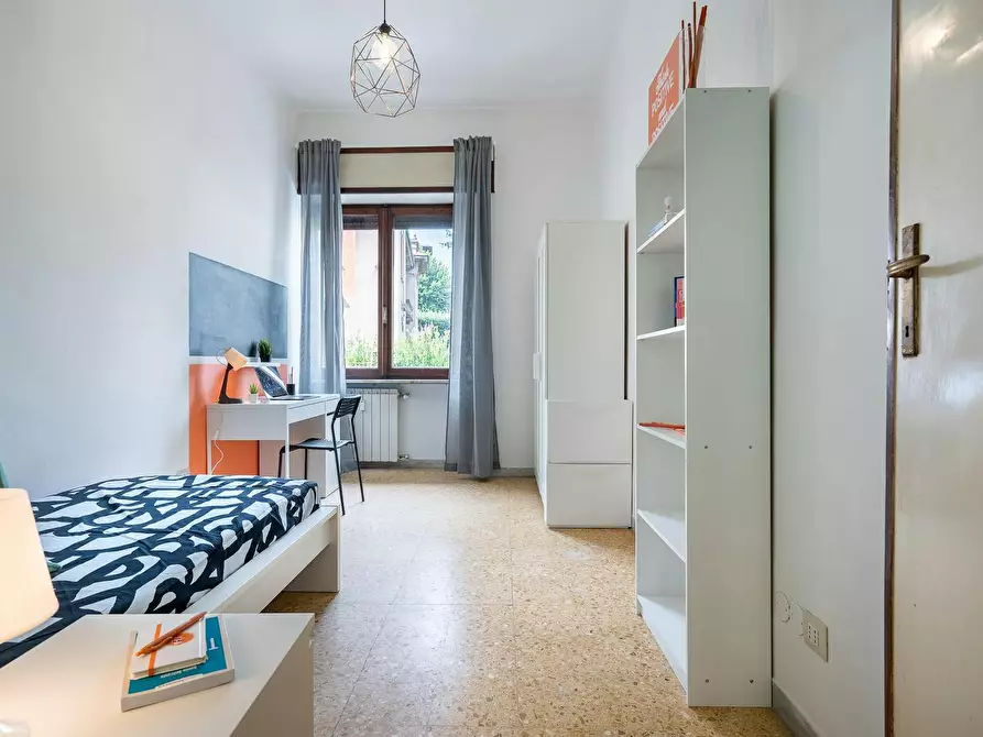 Immagine 3 di Camera in affitto  in Via Francesco de Pinedo a Pisa