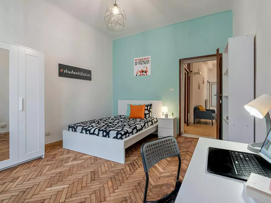 Immagine 1 di Camera in affitto  in Via Francesco de Pinedo a Pisa