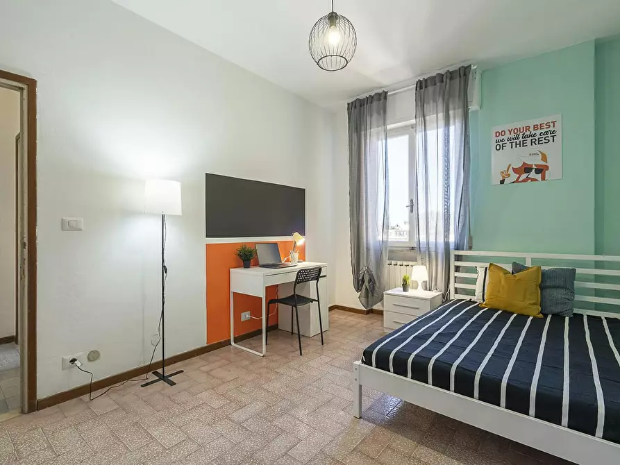 Immagine 1 di Camera in affitto  in Via Francesco de Pinedo a Pisa