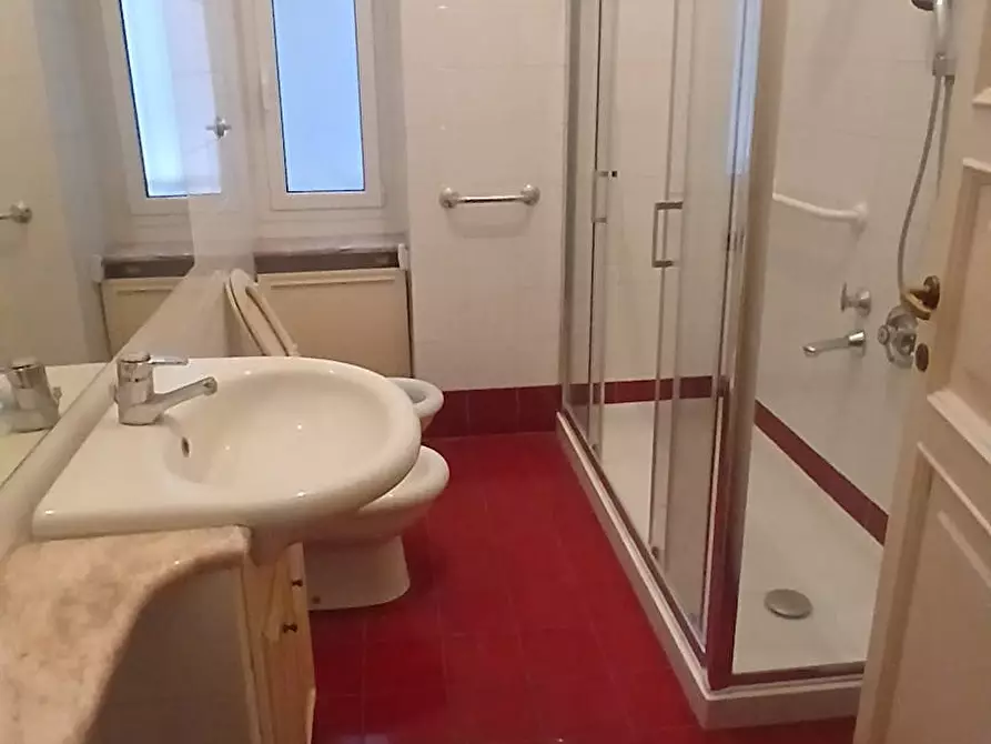 Immagine 1 di Camera in affitto  in Corso Magenta a Genova