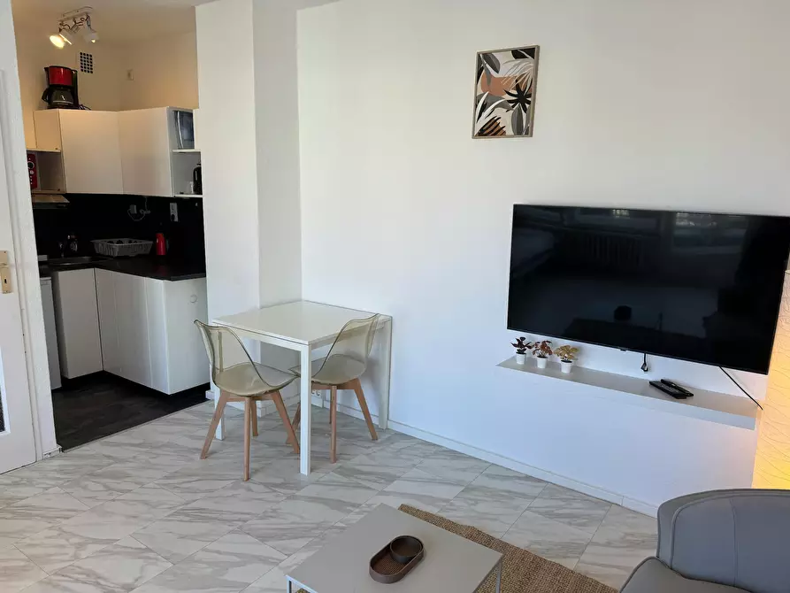 Immagine 10 di Appartamento in affitto  in Damaschkestraße a Berlin
