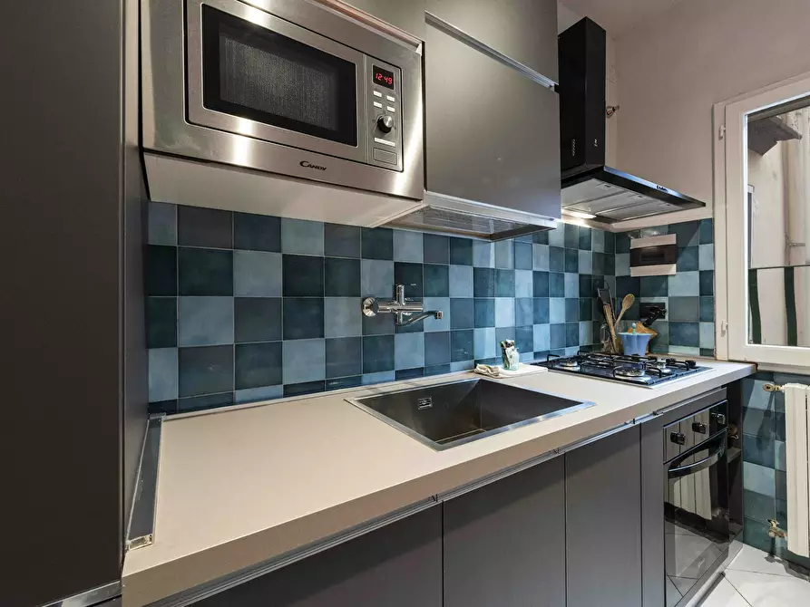 Immagine 2 di Appartamento in affitto  in Via dei Leoni a Firenze