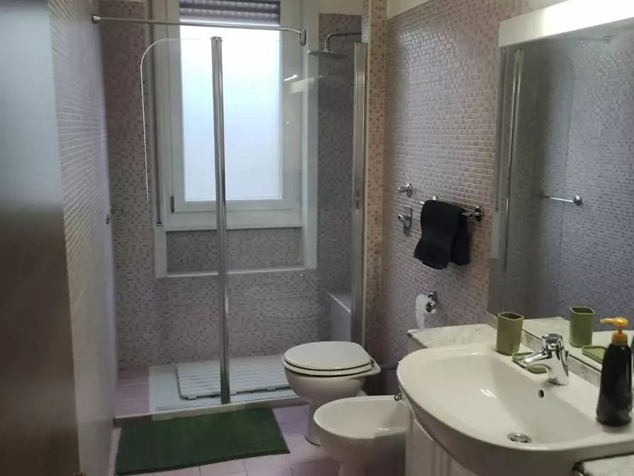 Immagine 8 di Camera in affitto  in Via Trieste a Segrate