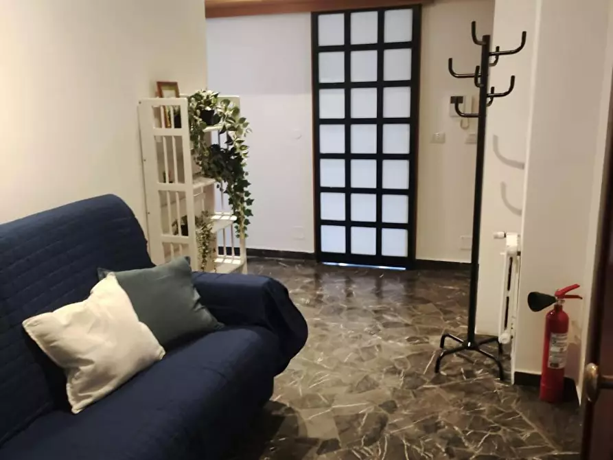 Immagine 1 di Camera in affitto  in Via Trieste a Segrate