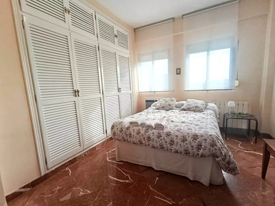 Immagine 1 di Appartamento in affitto  in Plaza Doctor Barraquer a Sevilla