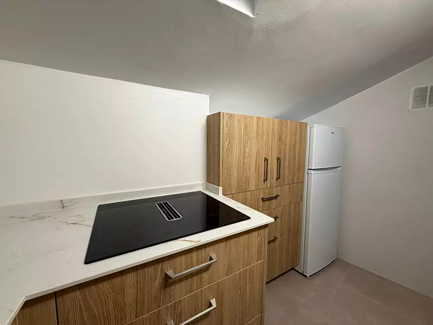 Immagine 10 di Appartamento in affitto  in Cuesta de Santo Domingo a Madrid